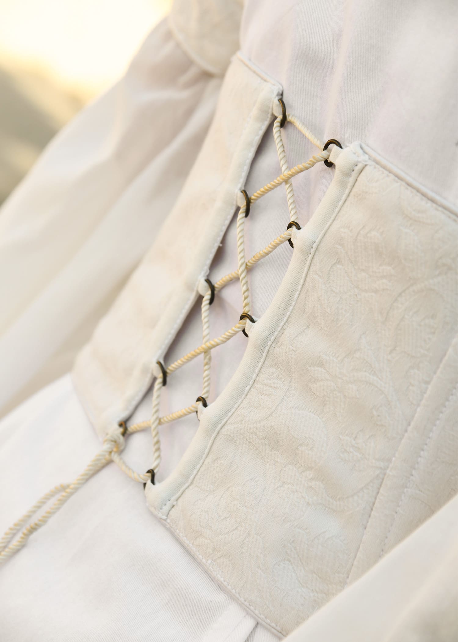 Abito da sposa per matrimonio medievale - immagine 6