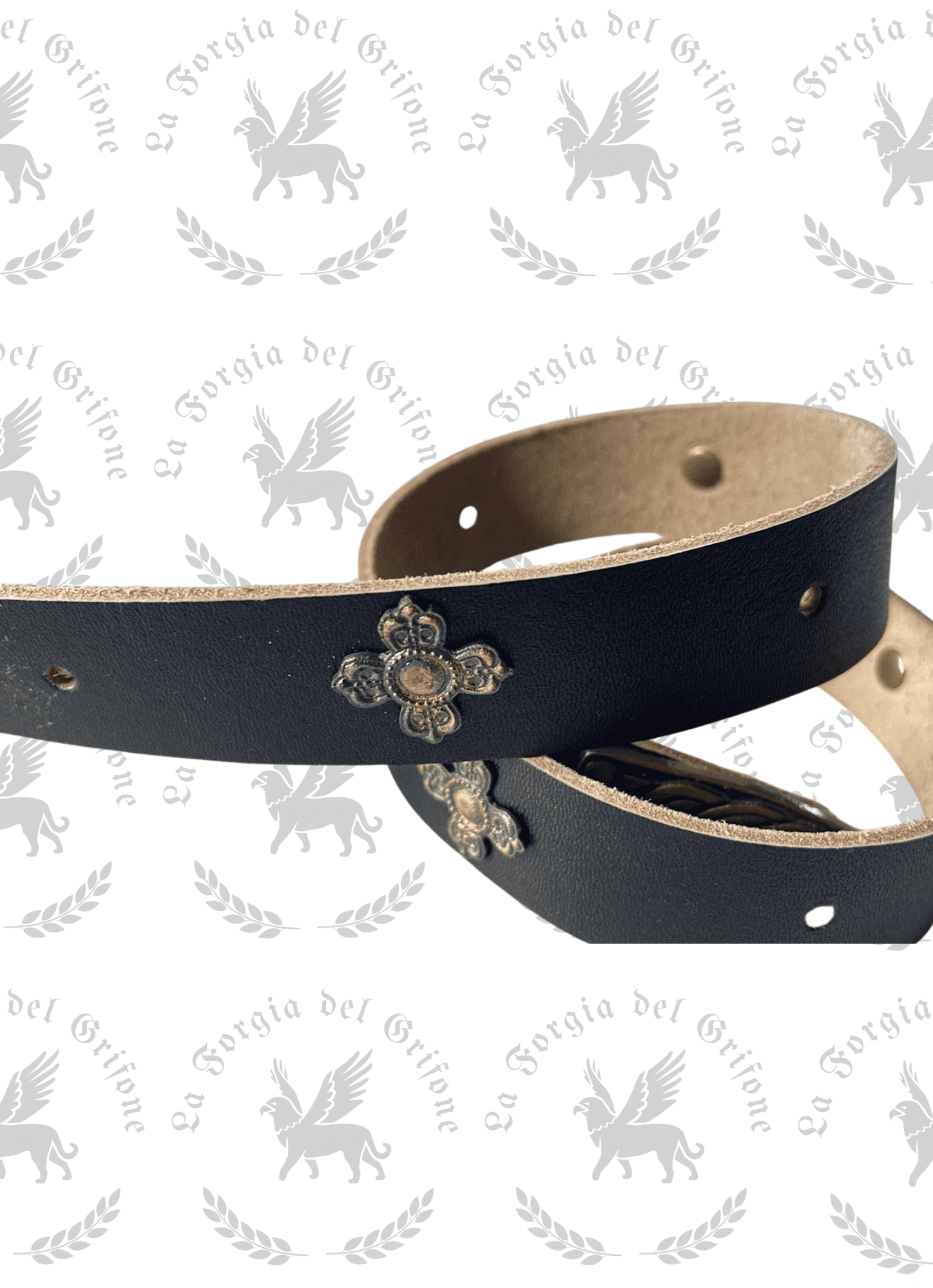 Cintura in cuoio con decorazioni in ottone croci, 150 cm - immagine 2